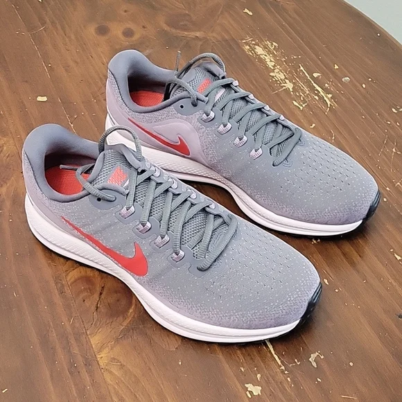 Women's Nike Air Zoom Vomero 13 Running Shoe Grey 922909-004 Size 11.5‎