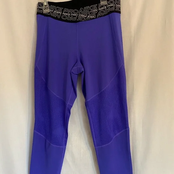 Nike Pro Purple Capri Leggings Women's Large Twist Waist Mesh Athletic Workout