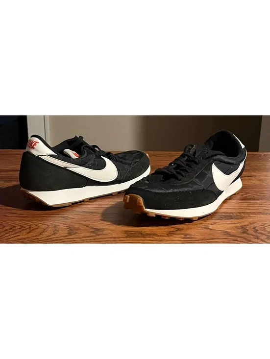 Nike Daybreak Black Running Shoes Size US 10