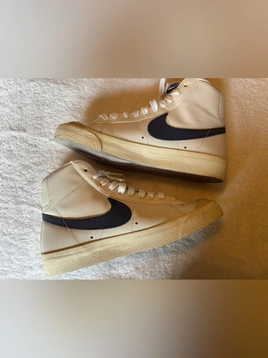 Nike Blazer 77 Vintage Mid White And Blue - Women’s - Size 7