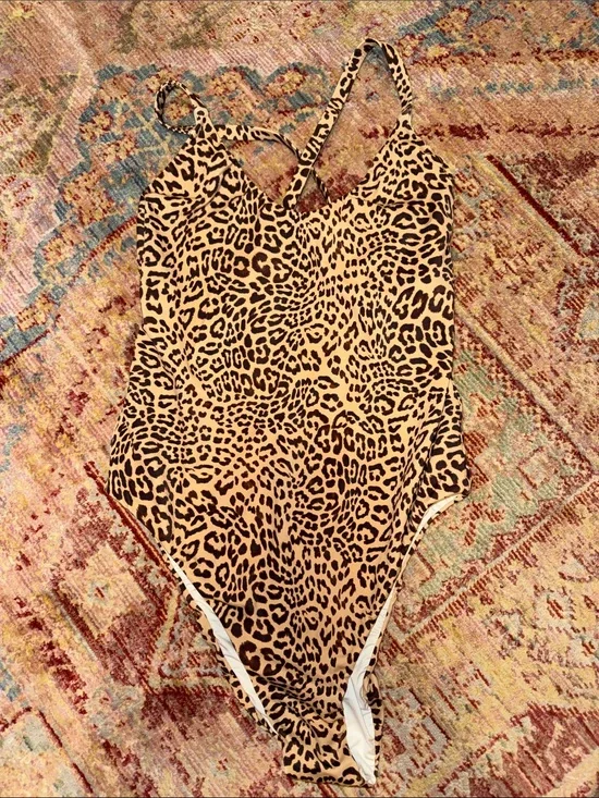 VENUS Leopard Print One-Piece Swimsuit in Tan and Black
