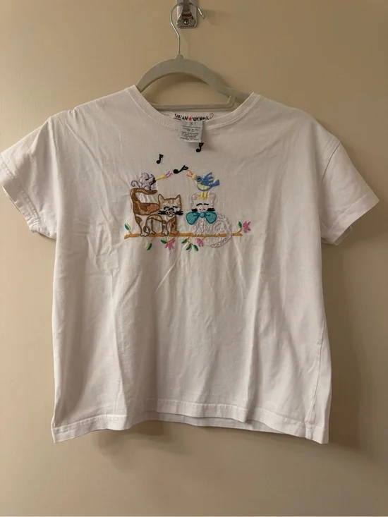 VTG Swan Works Embroidered Cats & Bird Graphic T-Shirt White Sz S Cottagecore