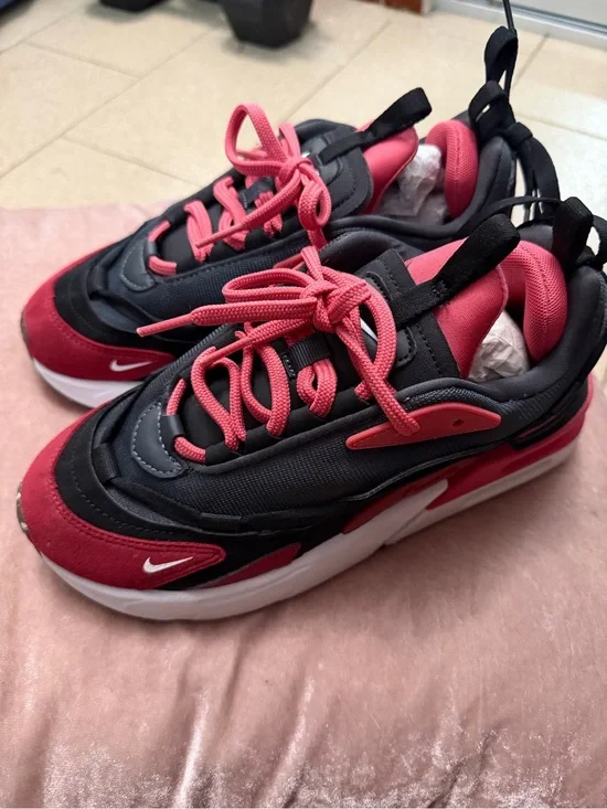 Nike WMNS Air Max Furyosa