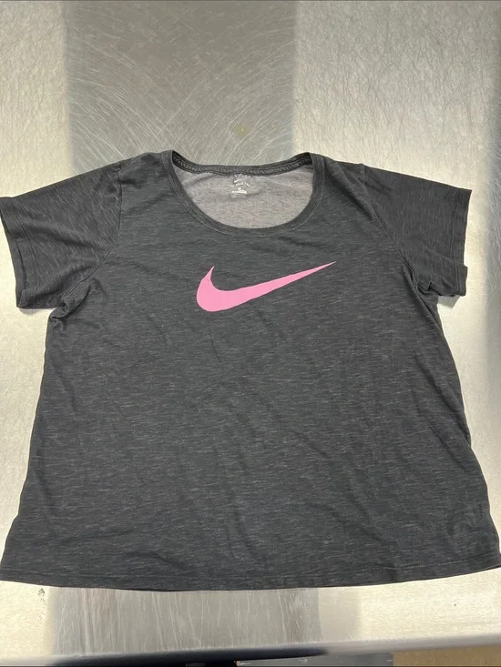 Nike Women's Dark Gray Short Sleeve Tee with Pink Swoosh Women’s 1X
