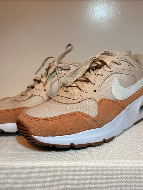 Nike Tan & Brown Suede Panel Running Shoes