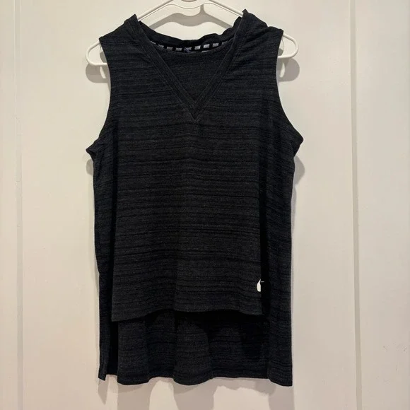 Nike Women Heather Gray Sleeveless V-Neck High-Low Knit Training Tank Top Medium