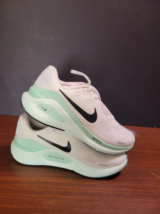 Nike ReactX Women's Running Shoes White Mint Black Size 8.5 New Without Tags