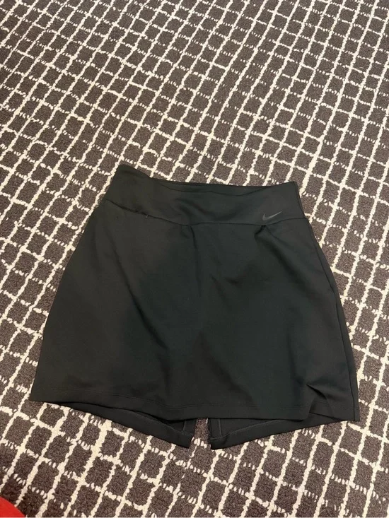 Nike Women's Black UT Athletic Skort