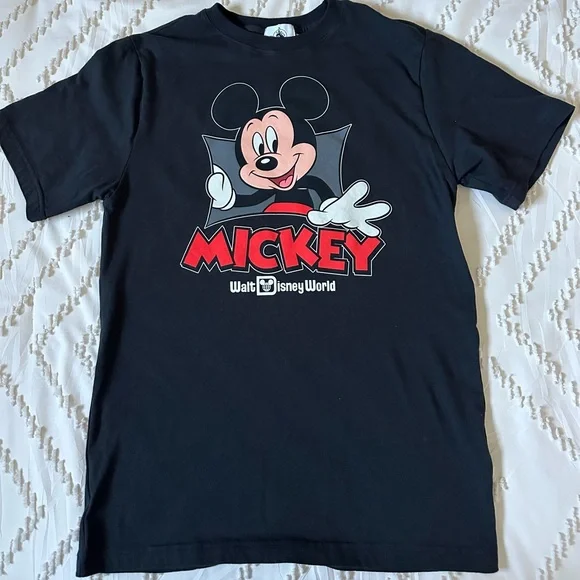 Walt Disney World Mickey Mouse Black T Shirt Size Small---Unisex