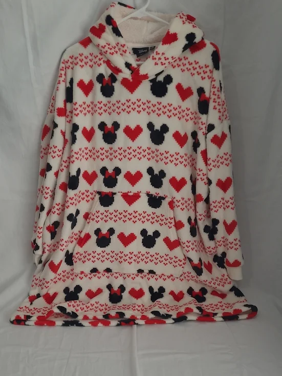 Disney Hooded Plush Lounge Blanket w/ Red&Black Heart and Mickey & Minnie Print