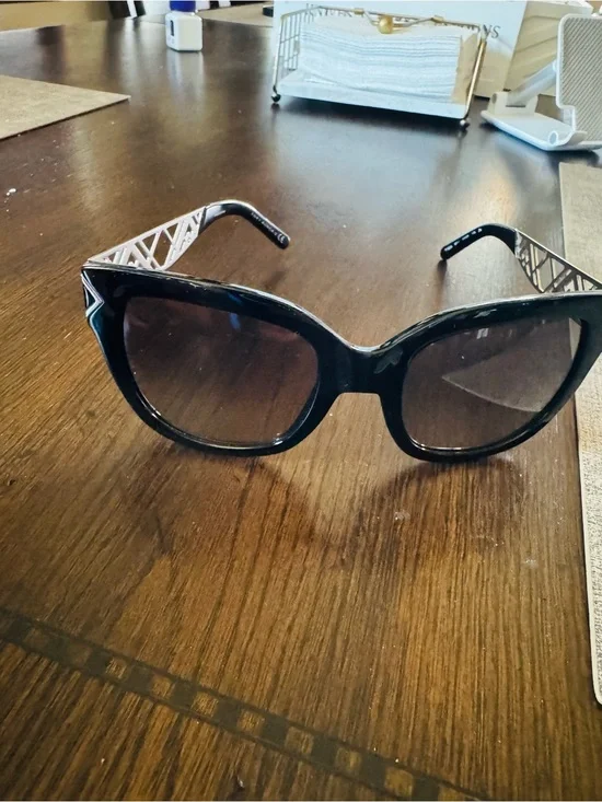 Tory Burch Black Cat-Eye Sunglasses with Silver Accent Temples