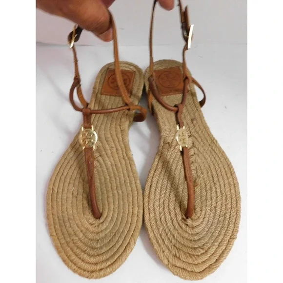 TORY BURCH Sandals Emmy Rafia Brown Leather Gold Logo Flat Thong Sandals 7B