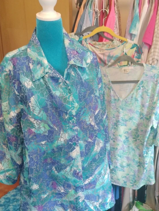 Plus Teal & Blue Floral Button-Up Blouse
