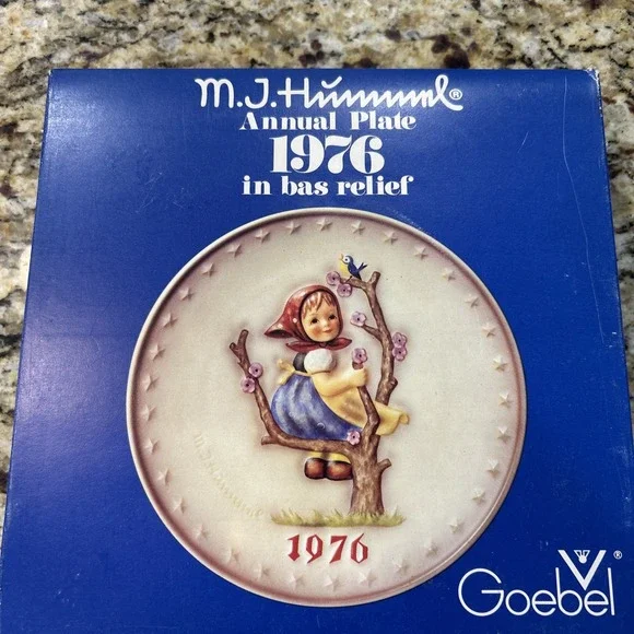 1976 Hummel Plate 