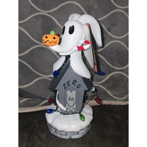 NEW‎ Nightmare Before Christmas Zero Light-Up Statue (12
