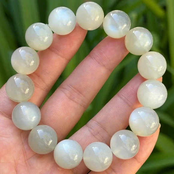 14.5mm‎ stretchable high quality flashy silver moonstone bracelet 0610