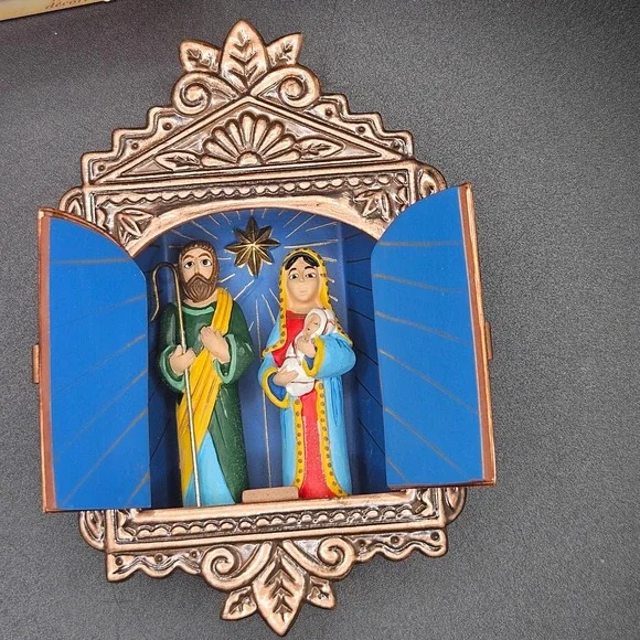 VTG Hallmark 2004 Cuando Él Nació Nativity Keepsake Ornament Spanish Christmas
