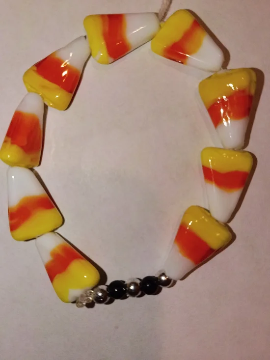Handmade Candy Corn Glass Beaded Bracelet - Yellow & Orange
