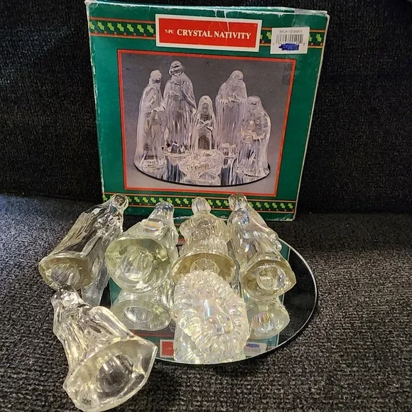 Wrst Coast Liquidators Crystaled Nativity Set‎  #10125911 Original Box