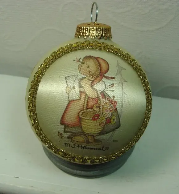 VINTAGE M.J. HUMMEL GLASS BALL ORNAMENT-1999-GIRL WITH LETTER
