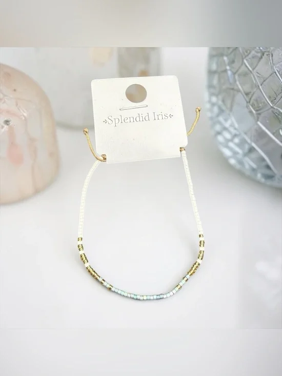 🏷️‼️5/$25🏷️‼️💛Splendid Iris💛Gold,White,& Blue Beaded Adjustable Bracelet/NWT