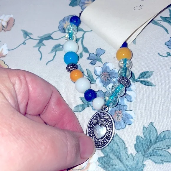 - New Hand made beaded infant of Prague silver pendant bracelet