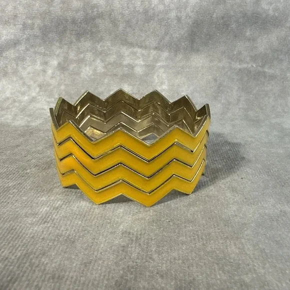 Zigzag Bangle Bracelets Set Of 4 Yellow Acrylic Goldtone
