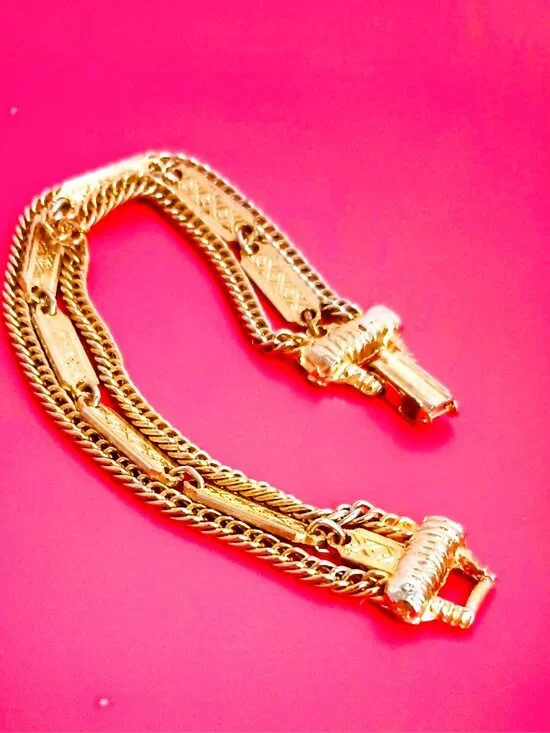 Vintage Gold Triple Strand Bracelet 6.75