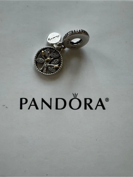 EUC Authentic Pandora Sparkling Family Tree Dangle Charm with 14k gold 791728