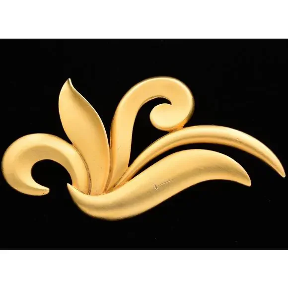 Vintage JJ Large Flower Pin Brooch Brushed Gold Chunky Heavy Signed 80s Jewelry