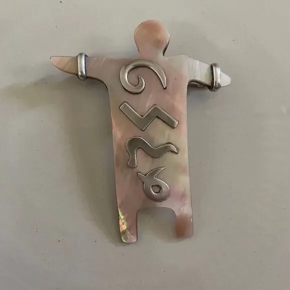 ZEALANDIA Sterling‎ Silver tribal man Bali Pin Pendant Mother-of-Pearl abalone