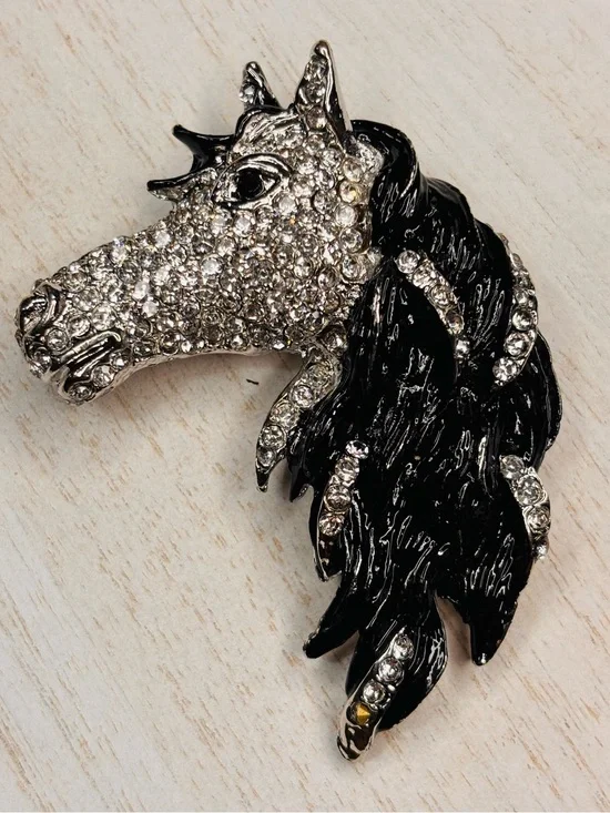 Black & Silver Rhinestone Horse Head Brooch Pin – Equestrian Statement Jewelry