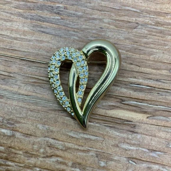 Napier Vintage Rhinestone Gold Tone Heart Brooch