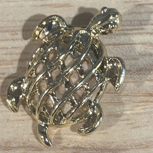 Vintage Gold Tone Sea Turtle‎ Brooch Openwork Lattice Shell Nautical Pin 1 Inch