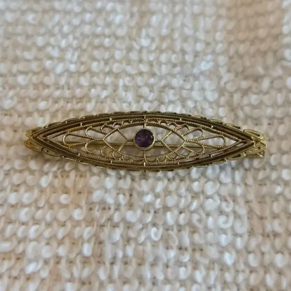 Vintage 14k Gold Filigree Brooch with Purple Amethyst