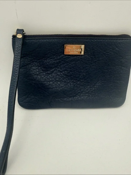kate spade navy pebbled leather wristlet wi/  gold logo 6.5x4”
