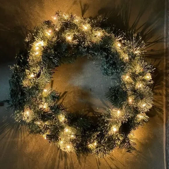 Pre-Lit Christmas Door Wreath (Plug-In Wreath!)