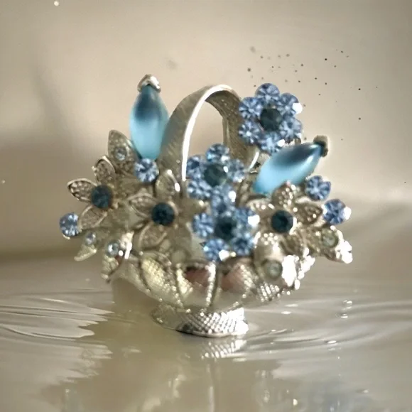 Brooch, Flower Basket, Vintage Silver-Tone, Blue Marquise and Round Rhin…