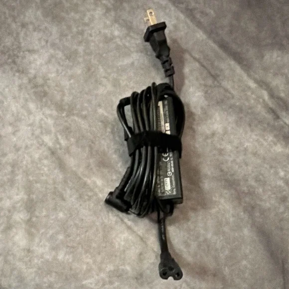 Sony ADP-45UCD AC Adapter Charger 19.5V 2.31A for VAIO Laptop Black