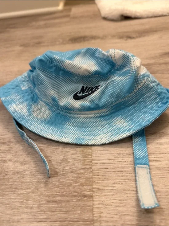 Nike Infant Blue Tie-Dye Bucket Hat with Chin Strap