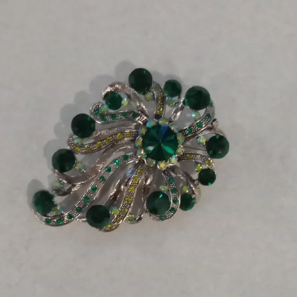 Elegant Silver and Green Brooch