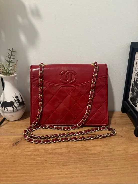 VINTAGE Chanel Red Lambskin Quilted Coco Mark Shoulder Bag - AS IS