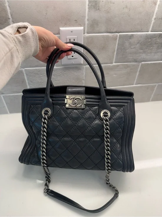 CHANEL Black Quilted Leather Shoulder Tote with Chain Straps