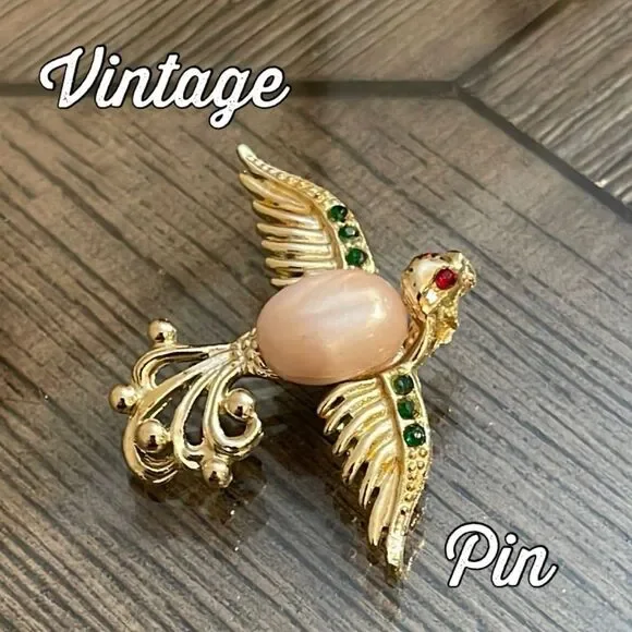 Vintage Gold-tone Bird Brooch with Pink Jelly Belly Oval Cabochon