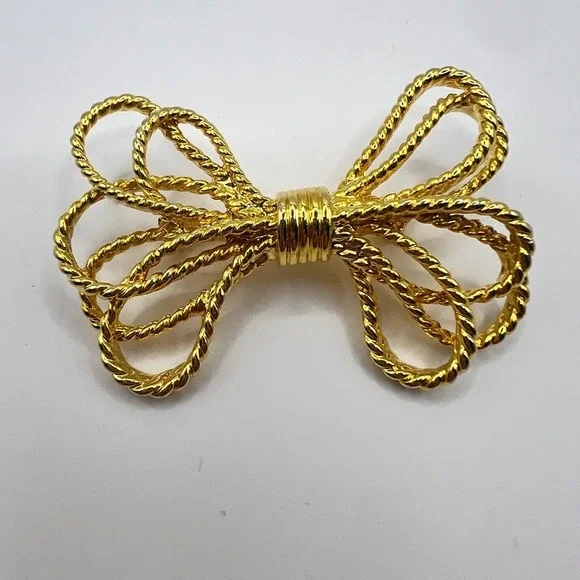 Coquette Gold Bow‎ Brooch – Vintage Rope Twist Style
