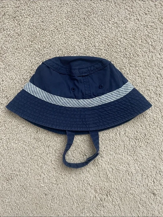 OshKosh B'gosh Navy Bucket Hat with Light-Gray Stripe