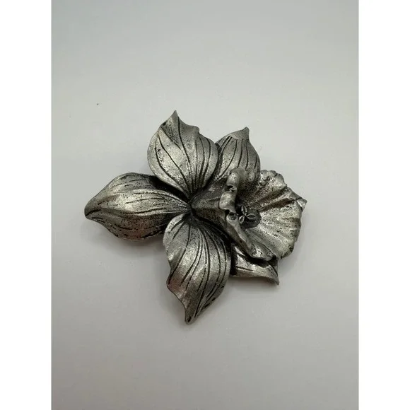 Seagull 2006 Pewter Daffodil‎ Flower Brooch Pin Statement Vintage Floral