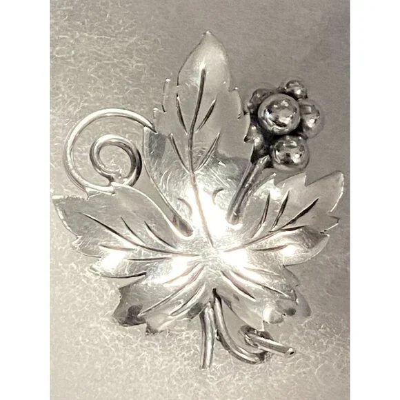 Vintage Taxco 925 Sterling‎ Silver Grape Leaf Brooch