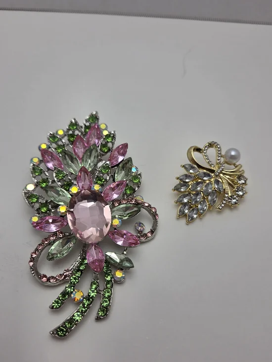 Large 4.5” Pink Blue Brooch‑Pendant + Bow Pearl Brooch Set