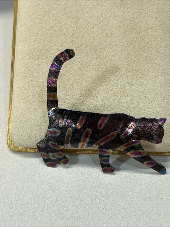 Vintage iridescent fantastic tiger cat brooch